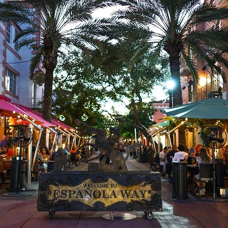 South Beach Steps To Ocean Drive Free Parking & Pet Friendly マイアミビーチ エクステリア 写真