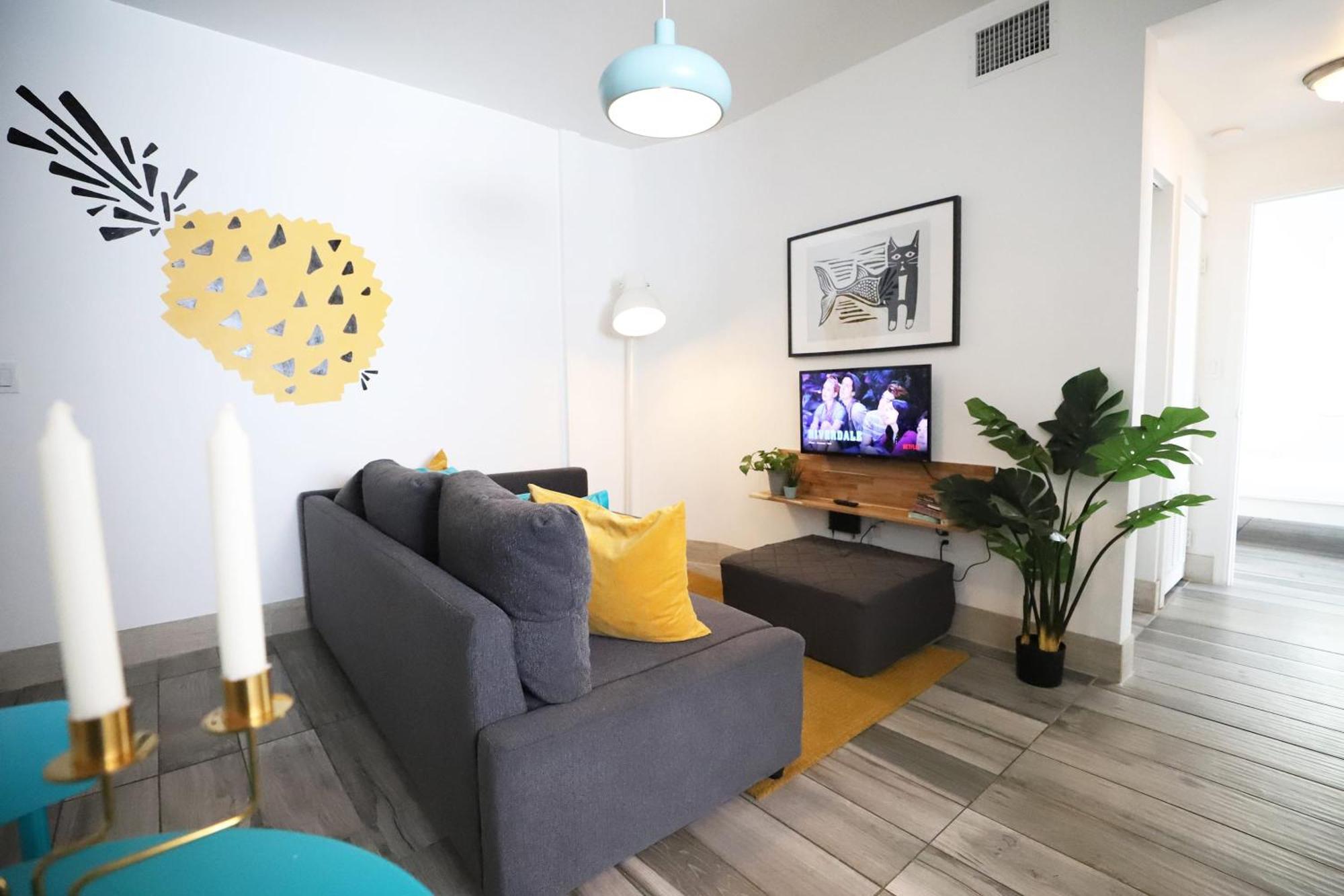South Beach Steps To Ocean Drive Free Parking & Pet Friendly マイアミビーチ エクステリア 写真